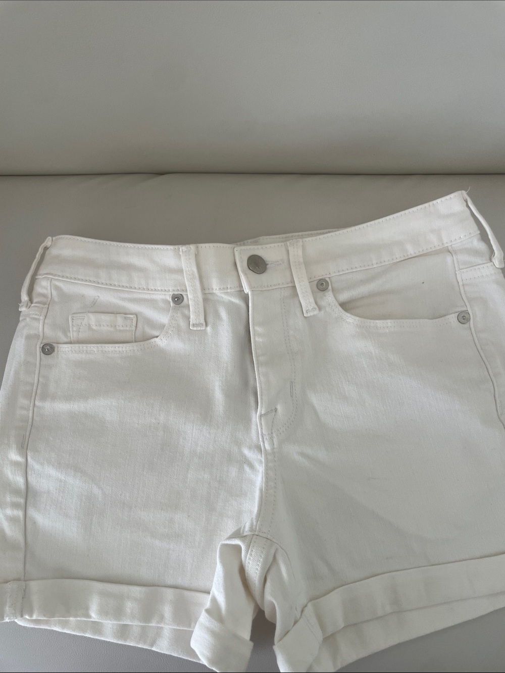 Mission Denim Women's White Rolled-Hem Denim Shorts- Size 4/ 27